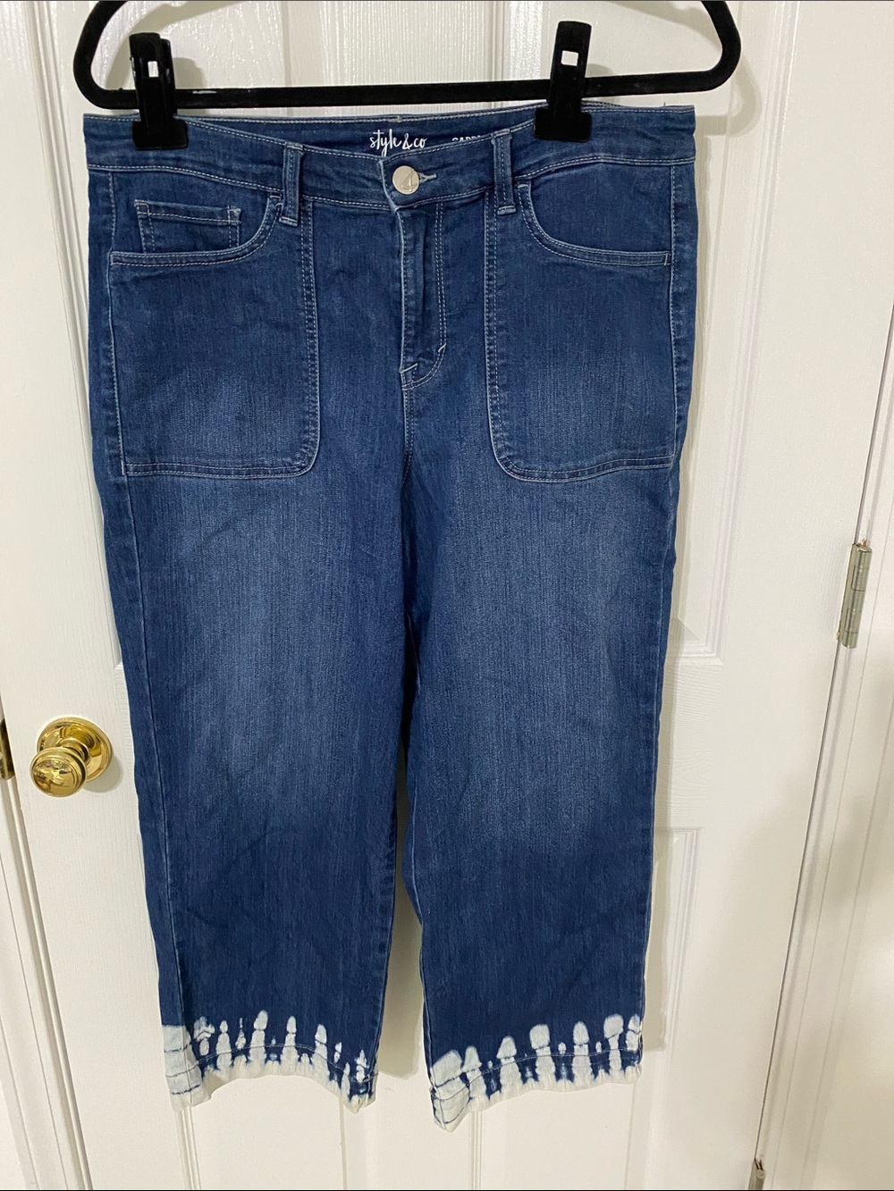 Style & Co. Women's Medium Wash Tie-Dye Hem Capri Jeans
